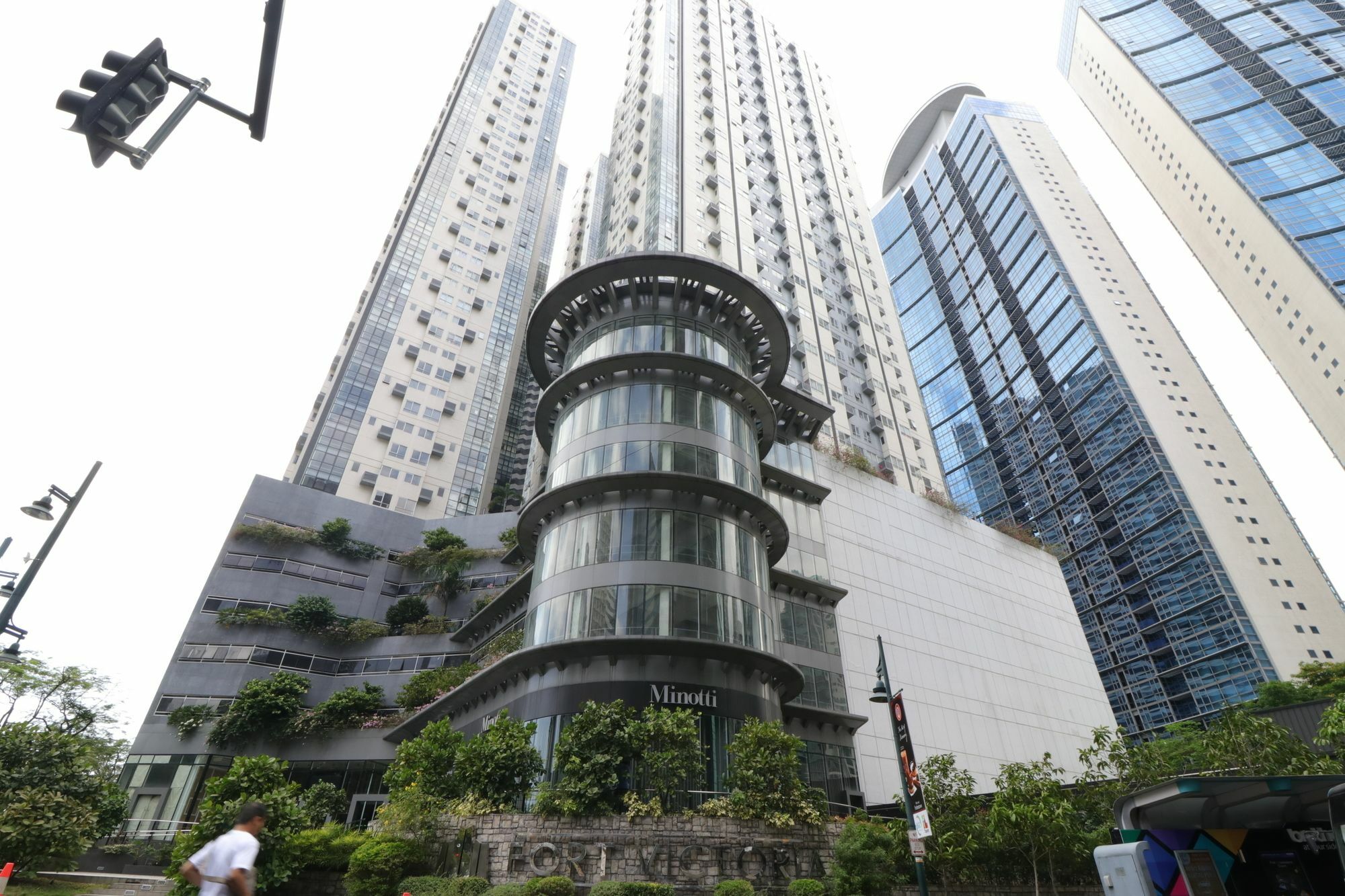 Oasis Regency @ Fort Victoria Bgc Taguig Εξωτερικό φωτογραφία